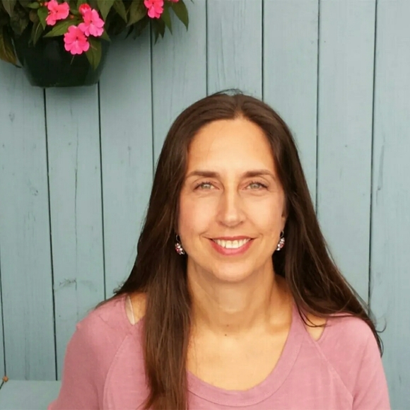 Meet your Posher, Lisa - Picture 6 of 9